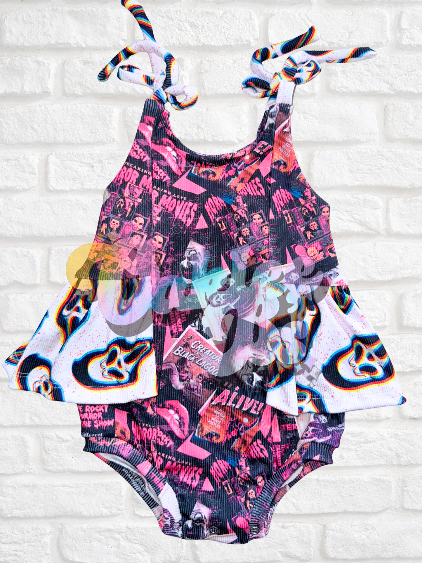 Ghostf@ce Ruffle Azalea