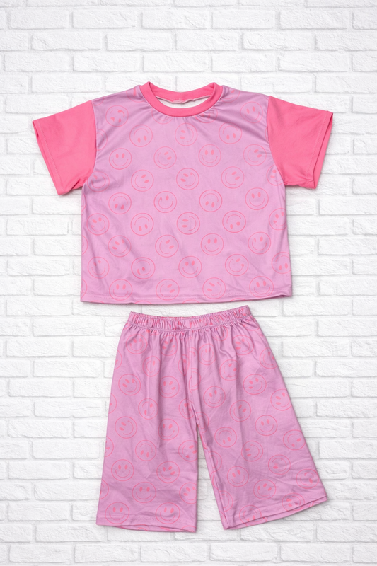 3T RTS oversized tee and flow pants