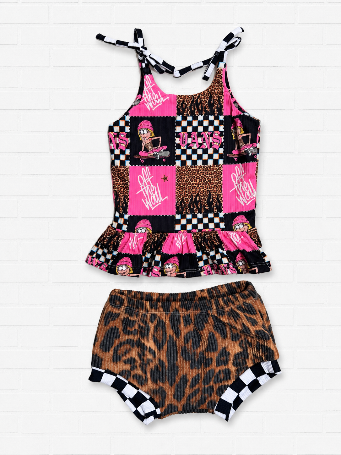 Edgy Lizzy ruffle brielle tie top & shorties