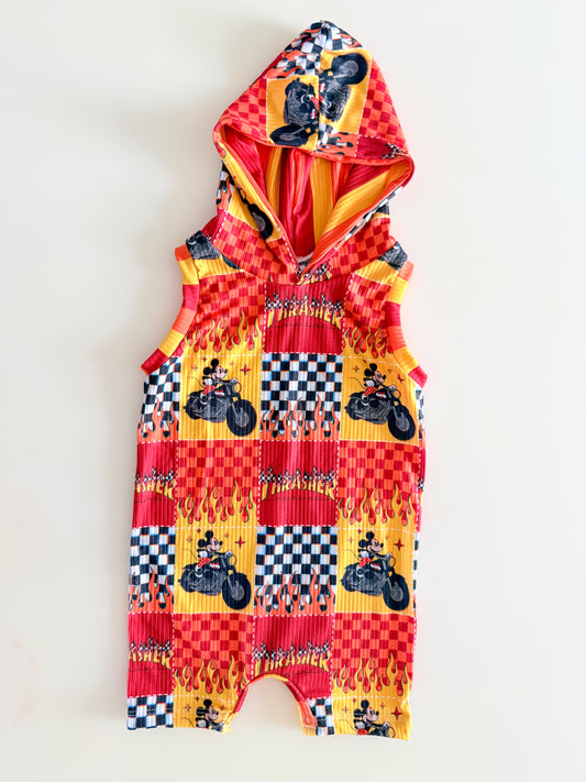 Thrasher Mouse hooded tank eldoris (knee length shorts) with snaps