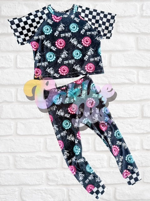 3T RTS Modest Crop Raglan & Leggings