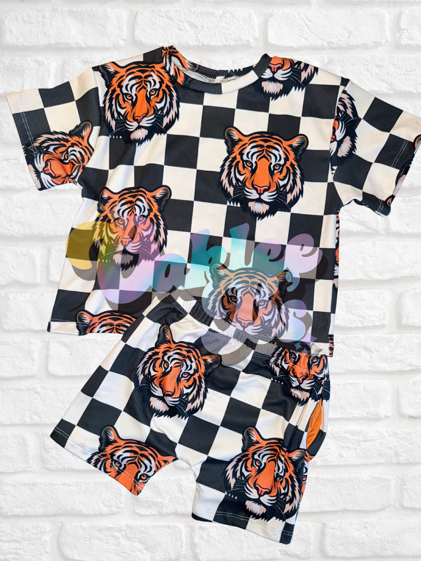 Tiger Checks Oversized Tee & Pocket Jasper Shorts